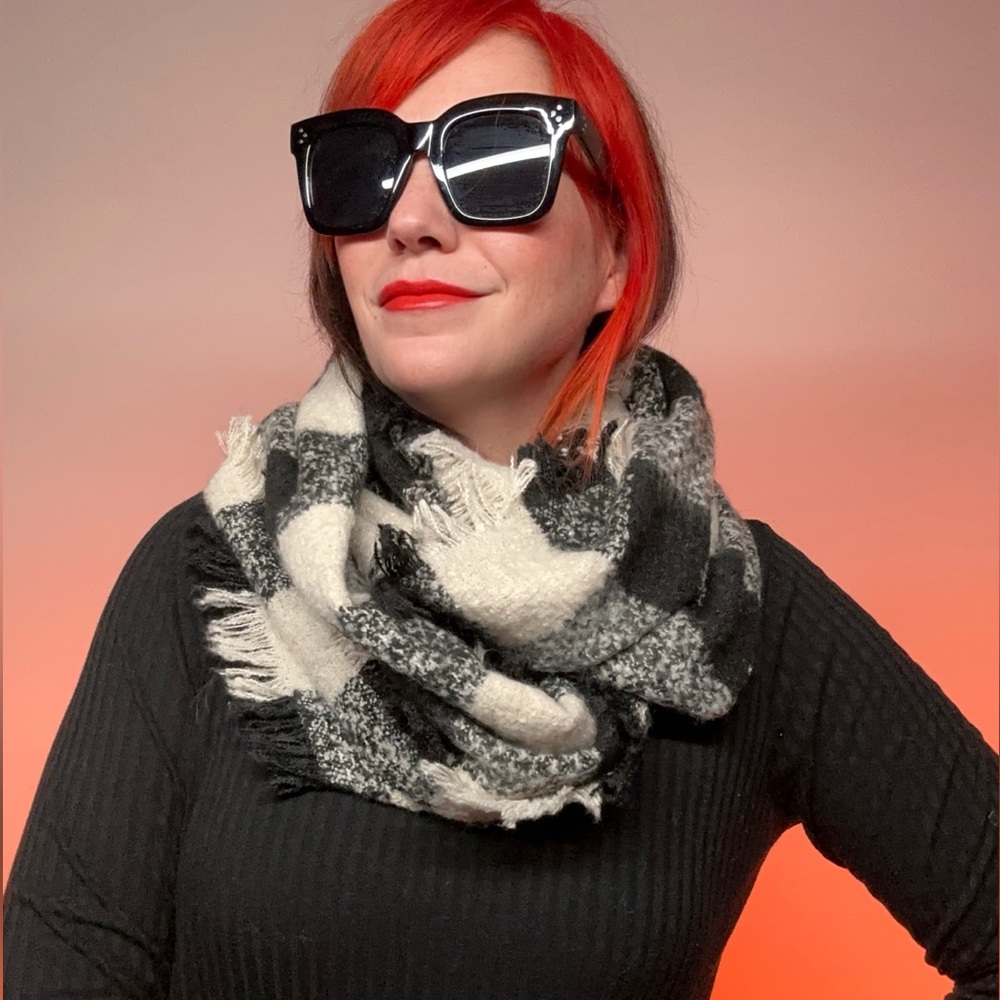 ANTHROPOLGIE / Black & Cream Plaid Infinity Scarf / Fringe / Emo Punk Grunge
